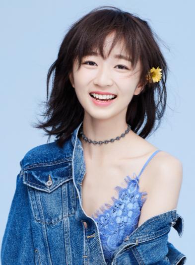 内地女演员图片，小巷中的演艺宝藏与独特小店探索