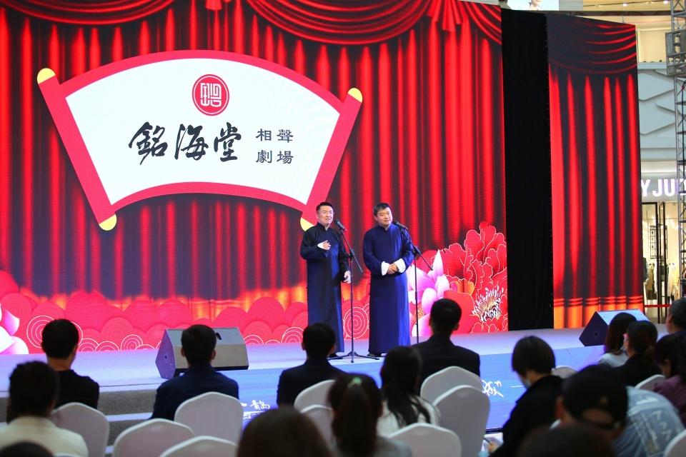 演员陈佳,重磅推出演员陈佳带你领略科技魅力——全新智能生活，一触即发！