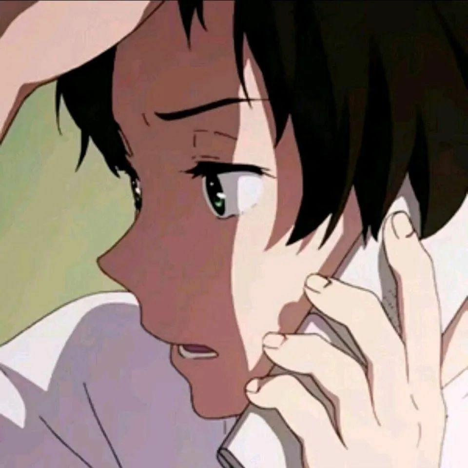 动漫黑发男的必备神器，最新高科技产品介绍