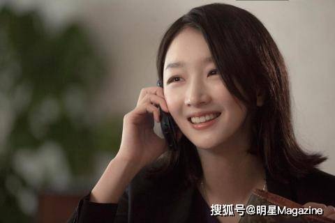 俗演员，演绎非凡人生的魅力之旅