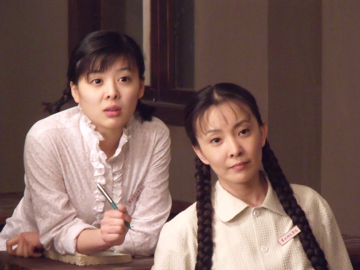 小红书推荐雪花那个飘演员，演绎冬日恋曲，展现绝美演技！