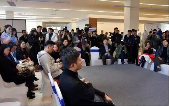 奇瑞瑞虎7上市发布会,奇瑞瑞虎7上市发布会，小巷中的惊喜探索