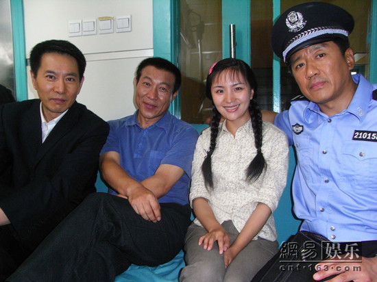 杨葵花进城电视剧，巷弄深处的特色小店故事