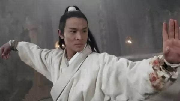 李连杰版倚天屠龙记演员趣事与情感纽带揭秘