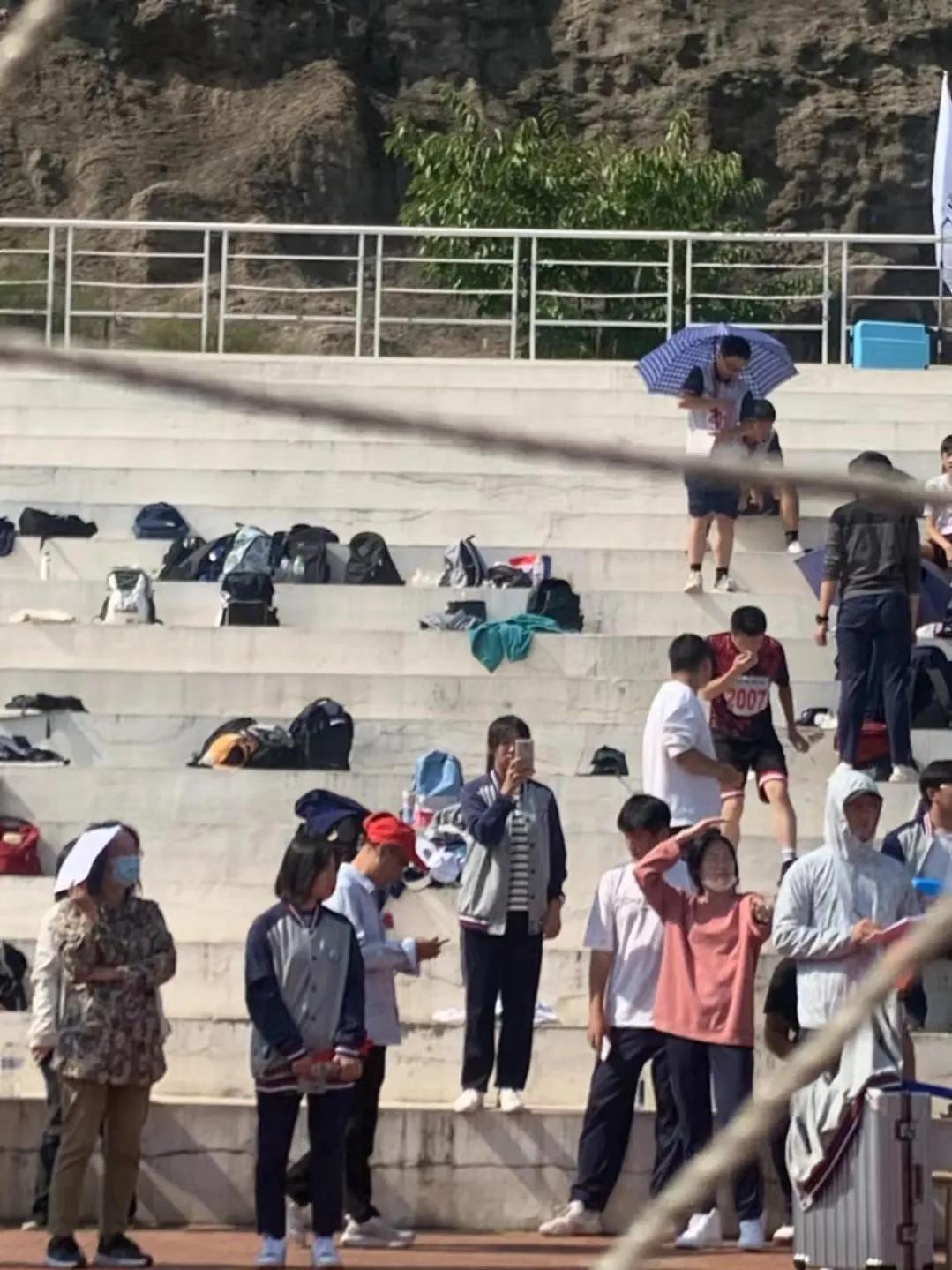 时尚家居风采，自然美景的心灵之旅展现独特风采