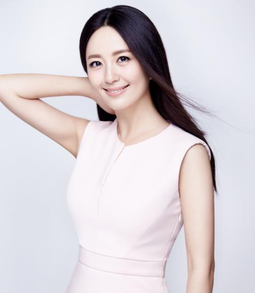 演员杨童舒，星光熠熠的传奇与低调内敛的才华之美