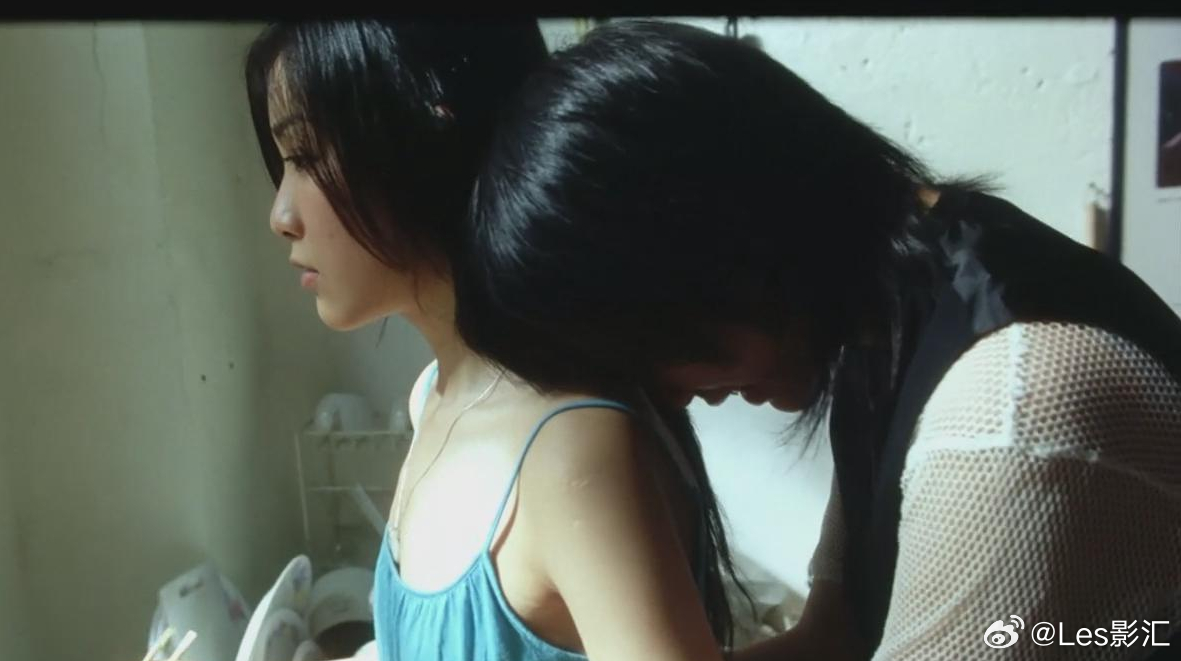 电影百合,电影百合，自信与成长的励志故事，展现变化的力量与幽默的魅力