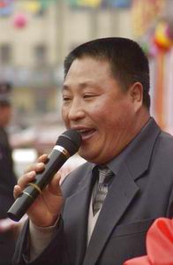 最新逝世演员纪念版科技产品介绍，缅怀逝去的星光