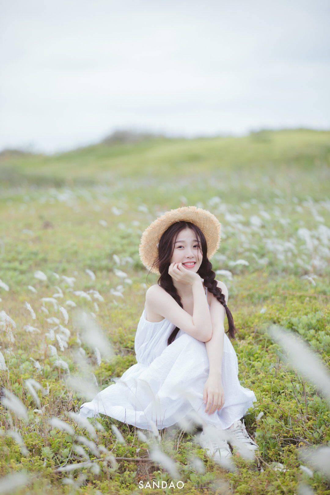 韩国美女青草风，春日温馨日常的美丽瞬间