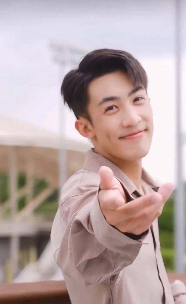 李雷和韩梅梅演员，迈向专业演艺之路的详细步骤指南