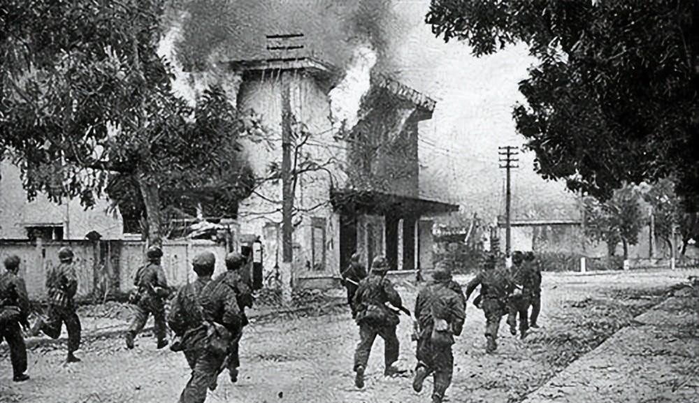 英雄血战最新揭秘,小巷中的秘密战场