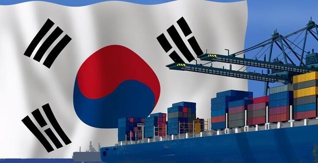 中国对韩国最新制裁及其背后的故事，小巷特色小店的独特魅力引人关注