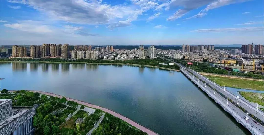 南充最新房价走势与探索自然美景之旅，寻求内心平和与宁静的旅程