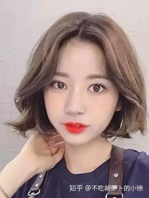 最新发型女，时尚变迁的细述与流行趋势