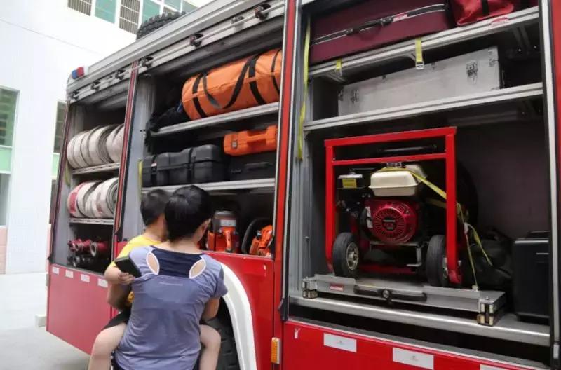 最新灭火车，时代的消防先锋