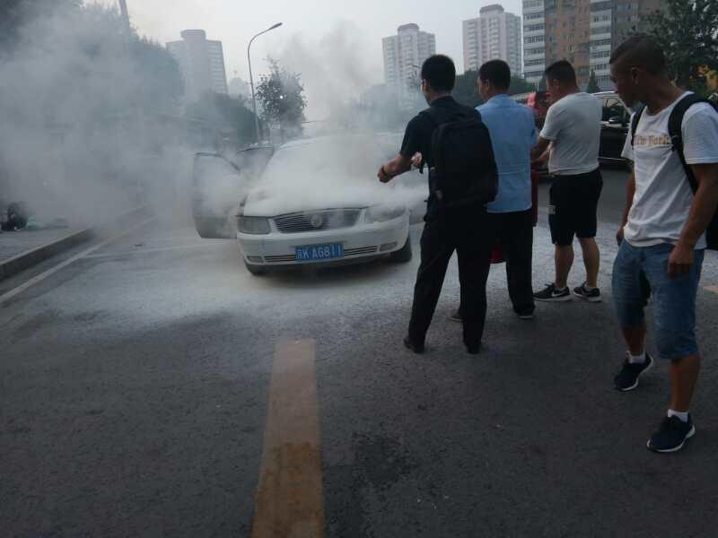 最新灭火车，时代的消防先锋