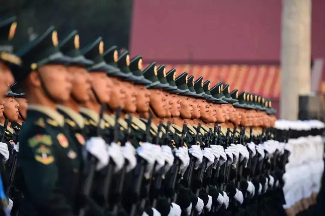 征兵最新条件下的趣事与友情纽带，揭秘最新征兵标准背后的故事