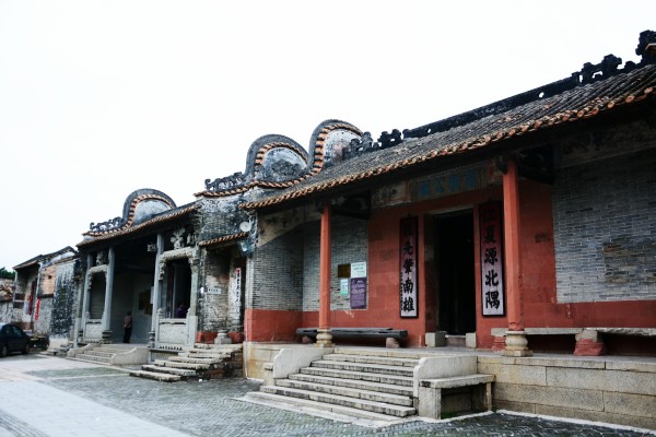 最新门楼头设计趋势，塑造现代家居新风尚的建造与打造