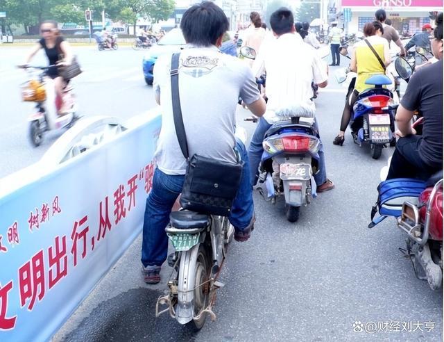 最新不超标电动车标准，科技引领出行革新，绿色革命先锋之路