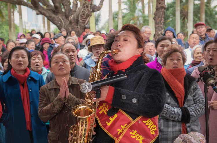 龙岩莲花湖畔，湖畔趣事与家的温馨时光最新消息揭秘